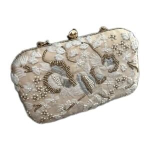 NWT Jewel by Badgley Mischka Champagne Embroidered Floral Beaded Shoulder Clutch